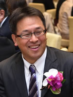 教授：佐藤克也